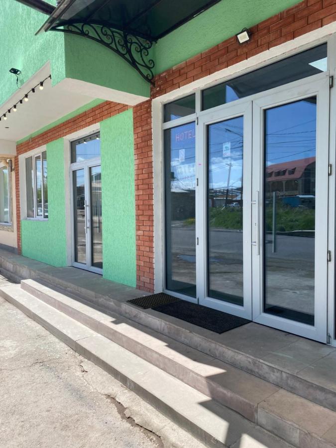 Hotel Sharl Ninotsminda Exterior foto